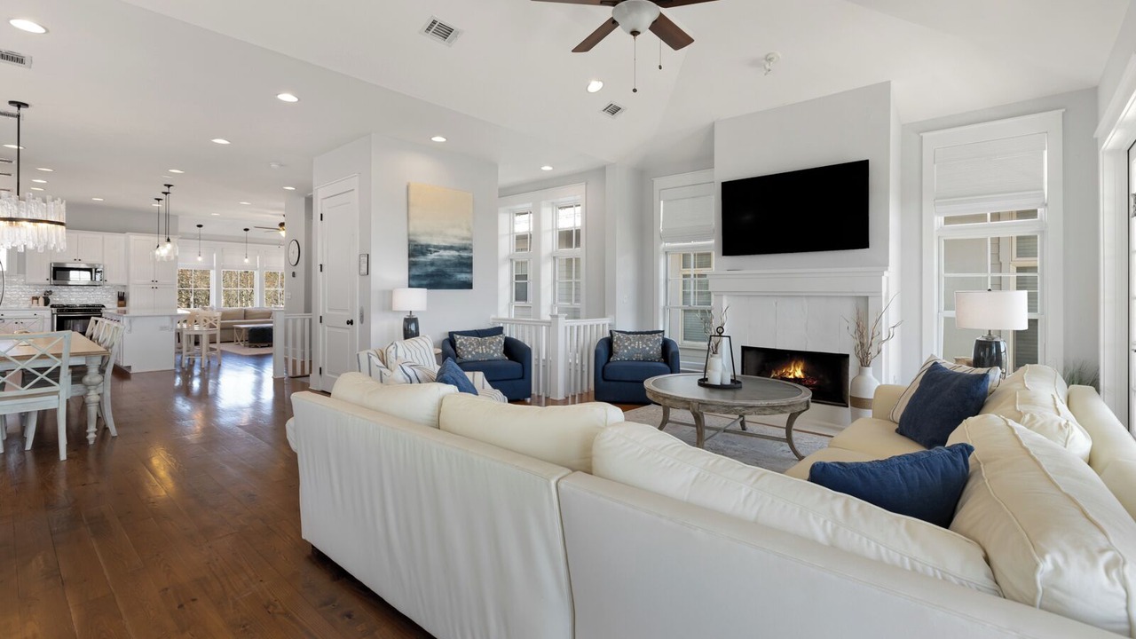 Photo of Livingroom in Dune Allen Beach