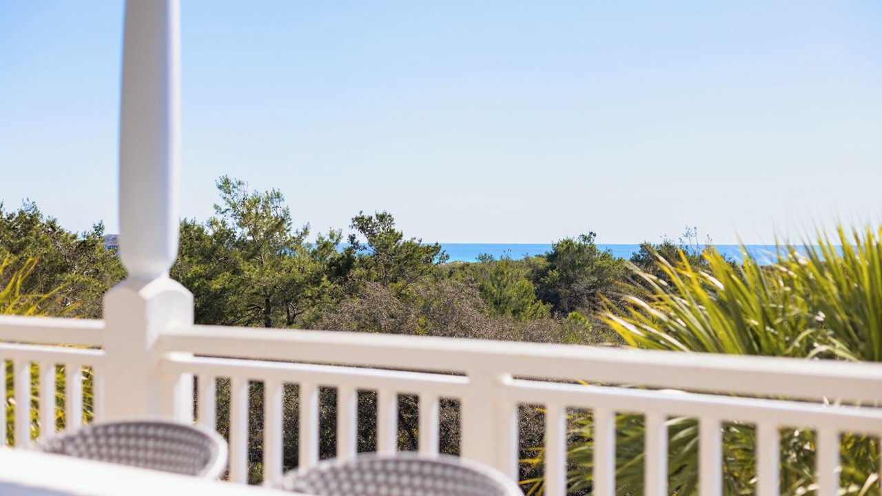 Photo of Patio Balcony in Dune Allen Beach