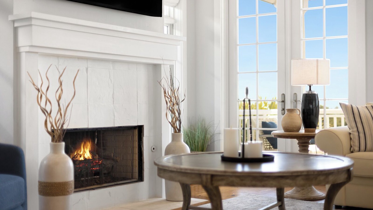 Photo of Livingroom in Dune Allen Beach