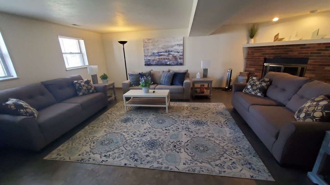 Photo of Livingroom in St. Charles