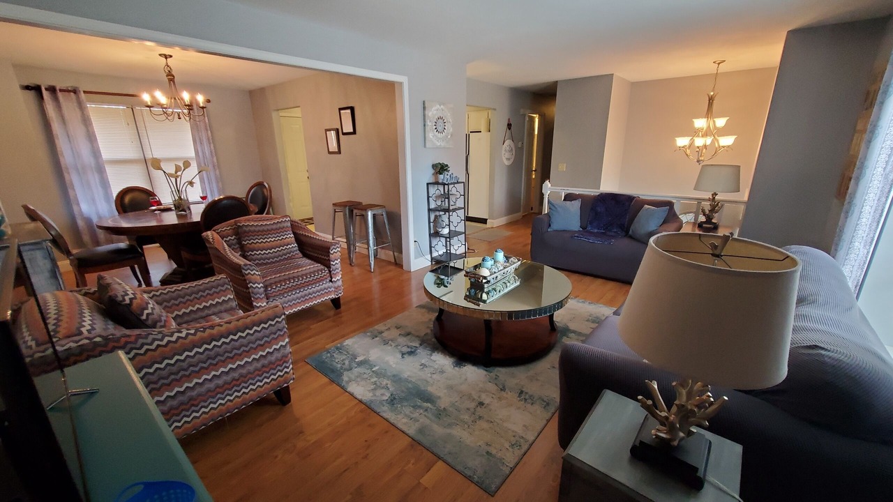 Photo of Livingroom in St. Charles