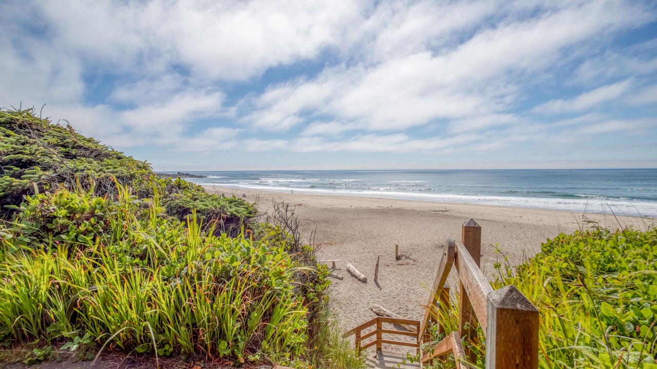 Photo of Others in Lincoln Beach