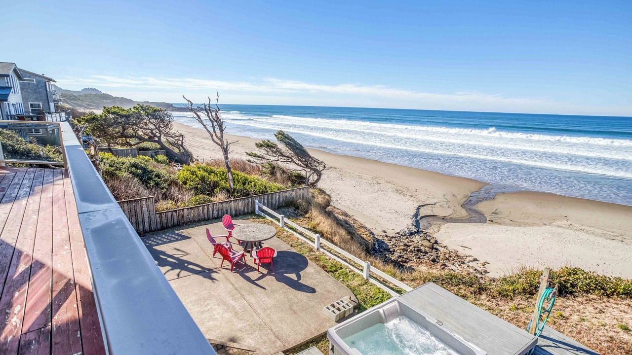 Photo of Patio Balcony in Lincoln Beach