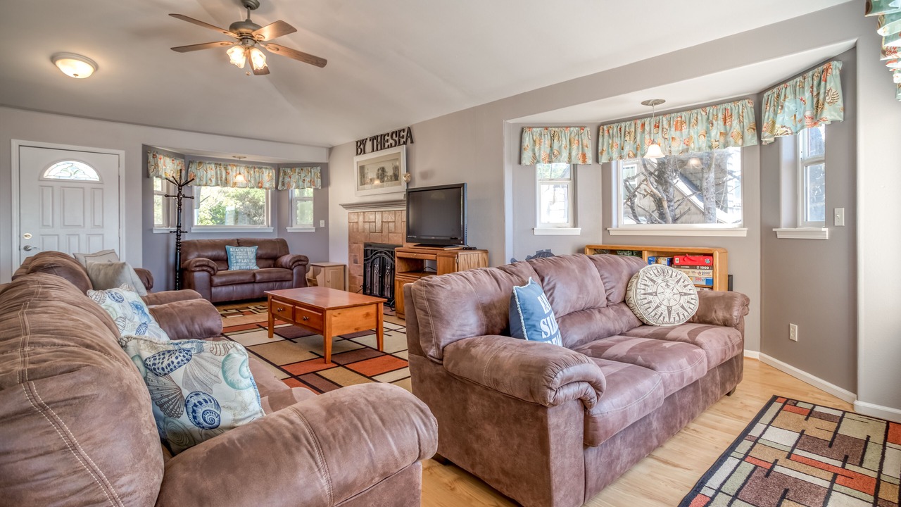 Photo of Livingroom in Lincoln Beach