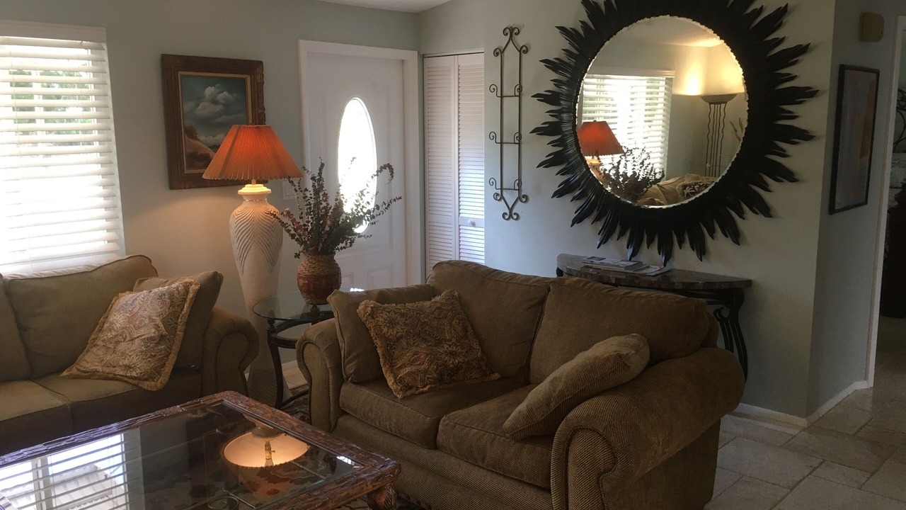 Photo of Livingroom in Bokeelia