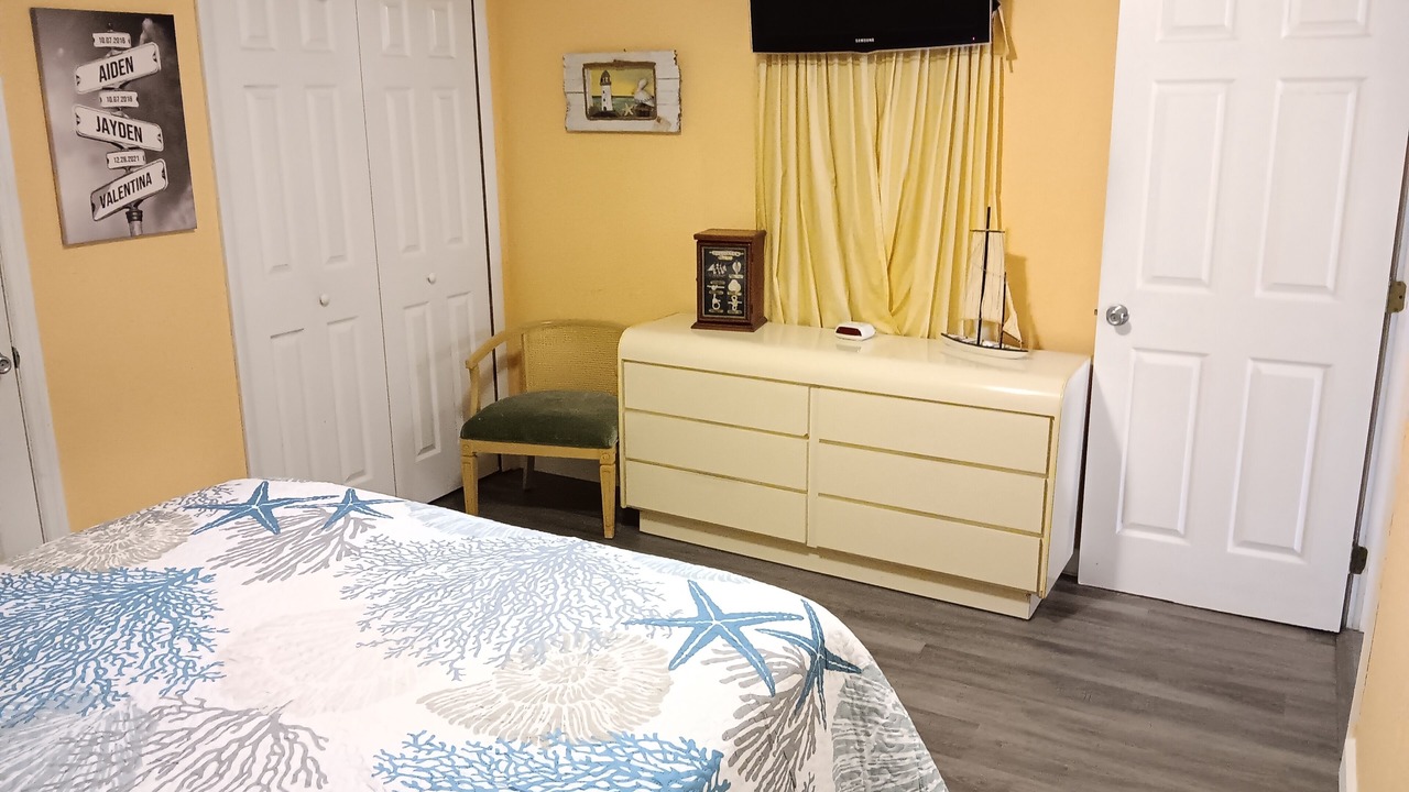 Photo of Bedroom in Twin Lakes