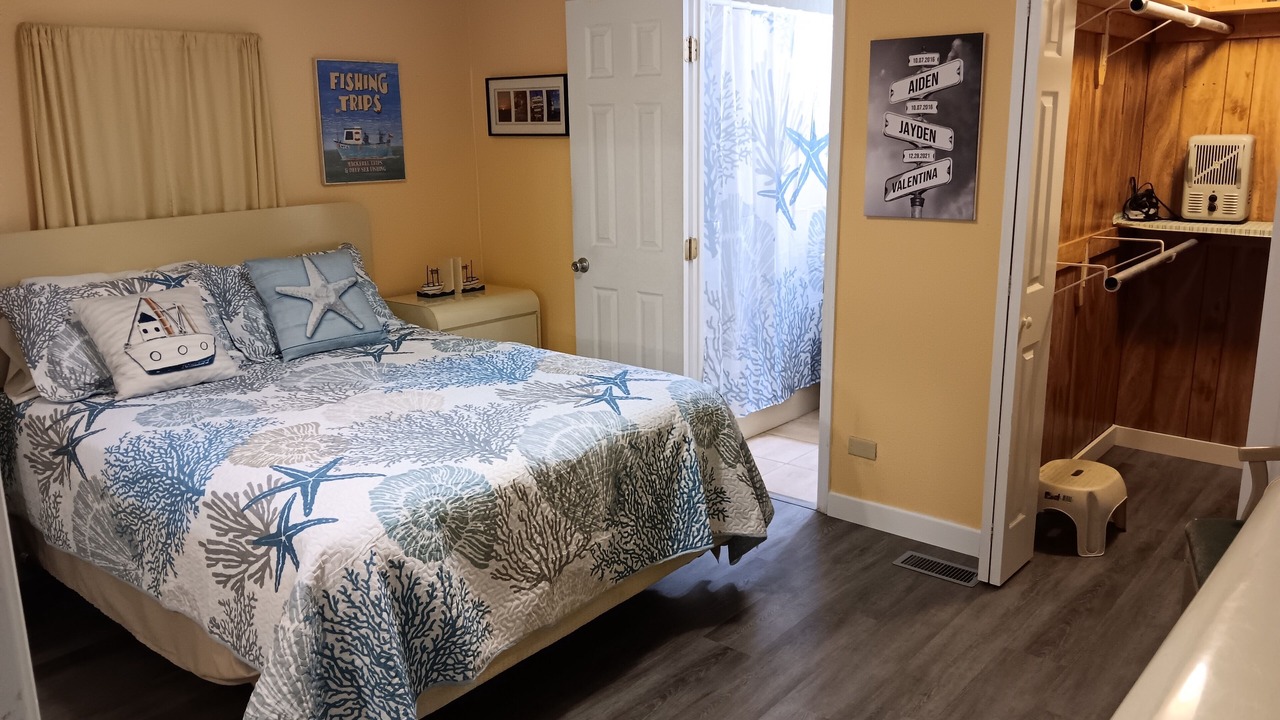 Photo of Bedroom in Twin Lakes