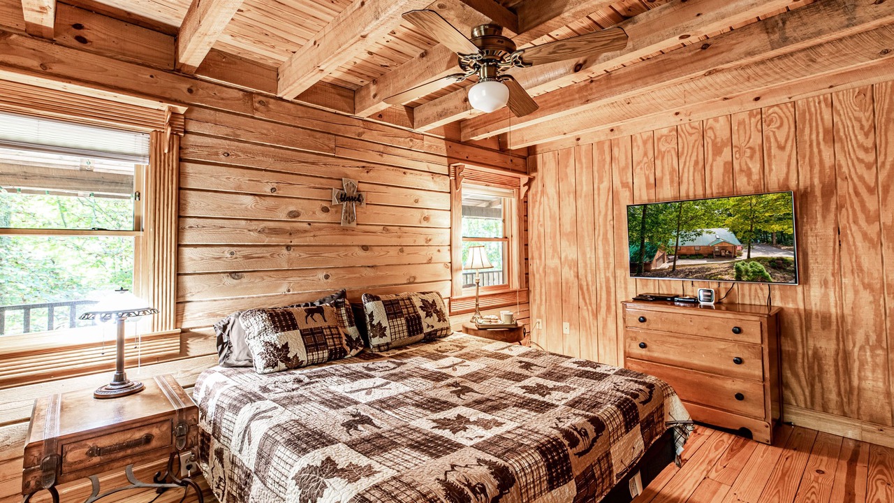 Photo of Bedroom in Big Creek