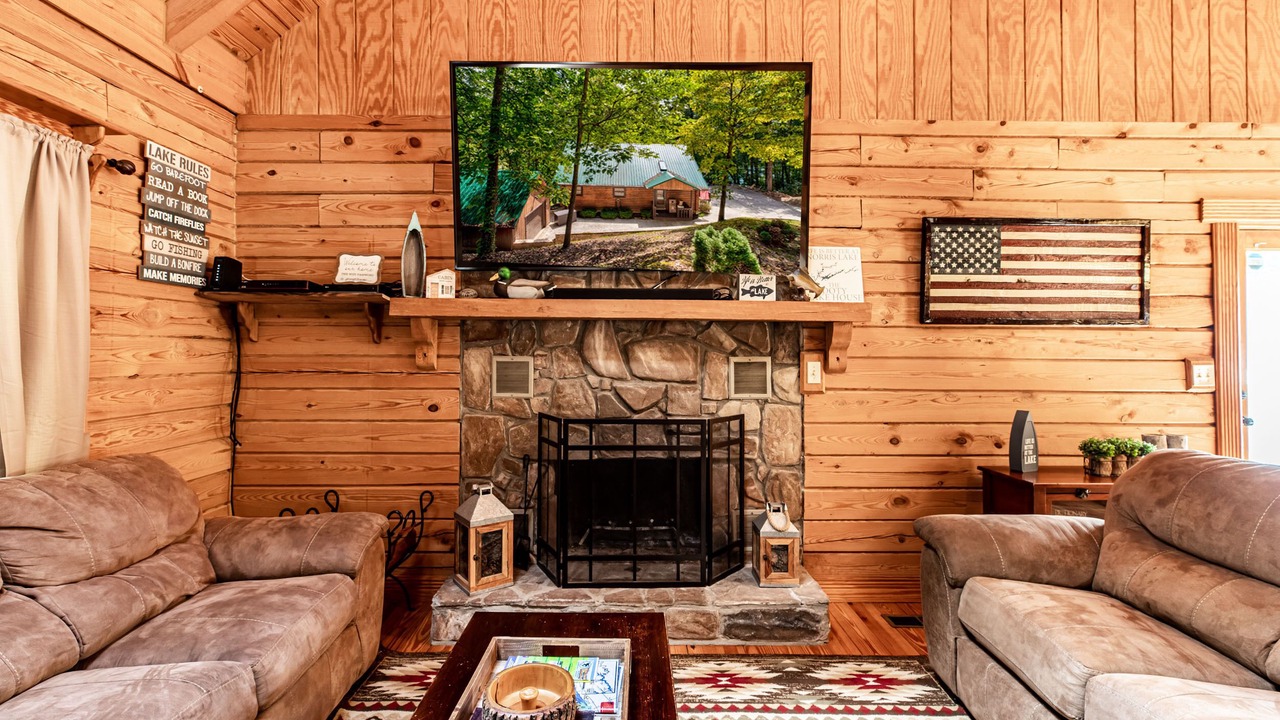Photo of Livingroom in Big Creek