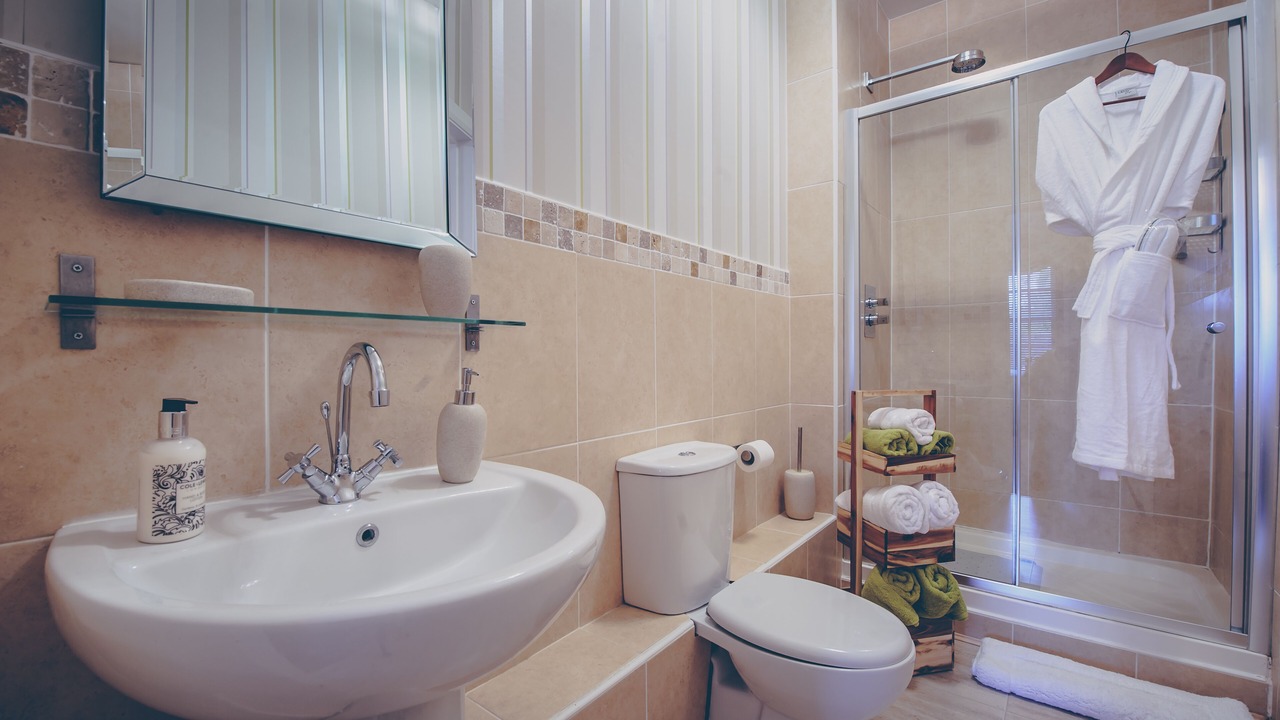 Photo of Bathroom in Llanishen