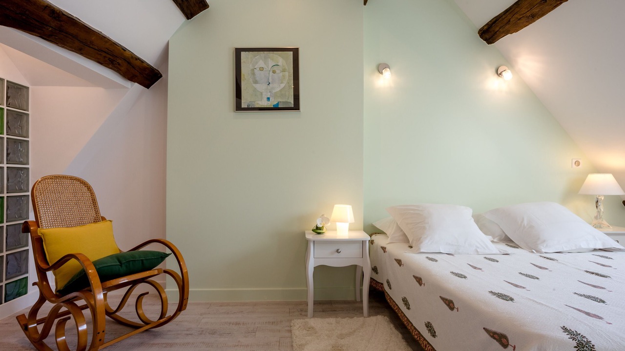 Photo of Bedroom in Beaune City Centre
