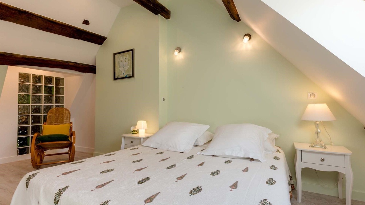 Photo of Bedroom in Beaune City Centre