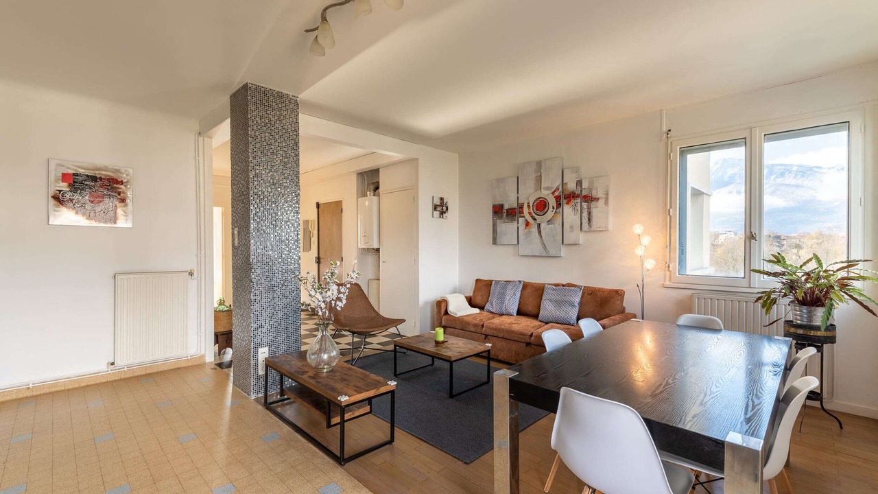 Photo of Livingroom in Quartier Exposition-Bajatiere