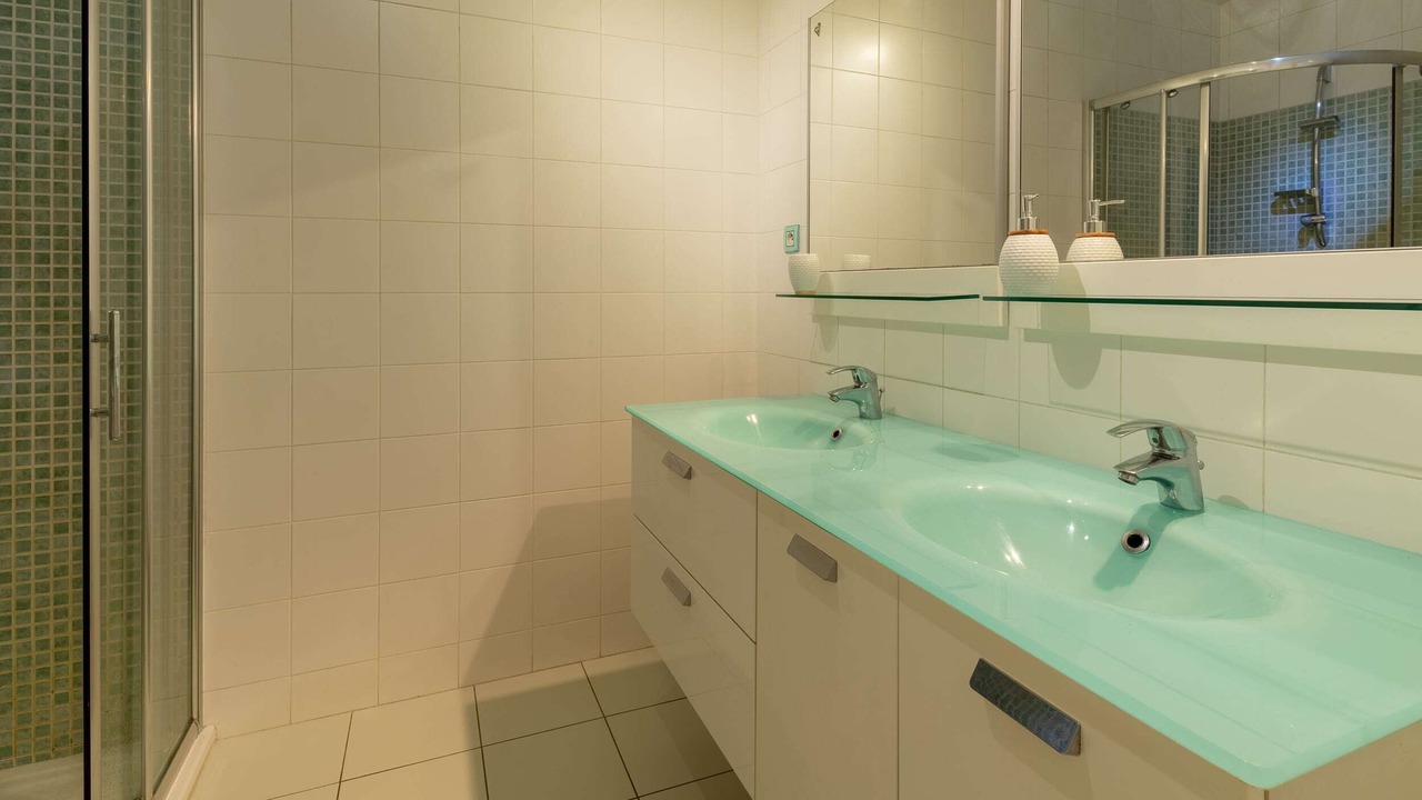 Photo of Bathroom in Quartier Exposition-Bajatiere