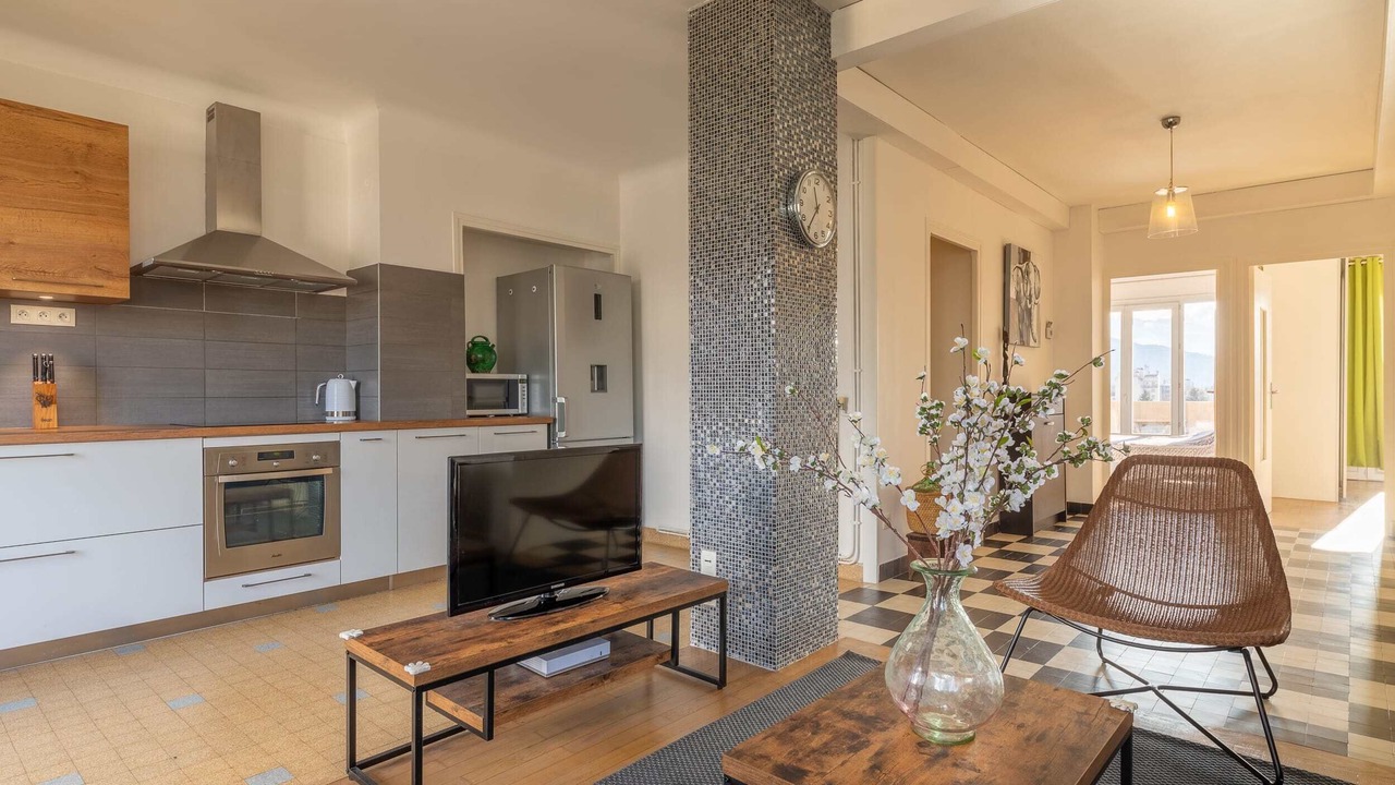 Photo of Others in Quartier Exposition-Bajatiere