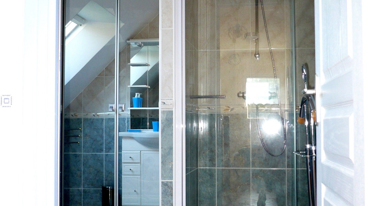 Photo of Bathroom in Guehenno