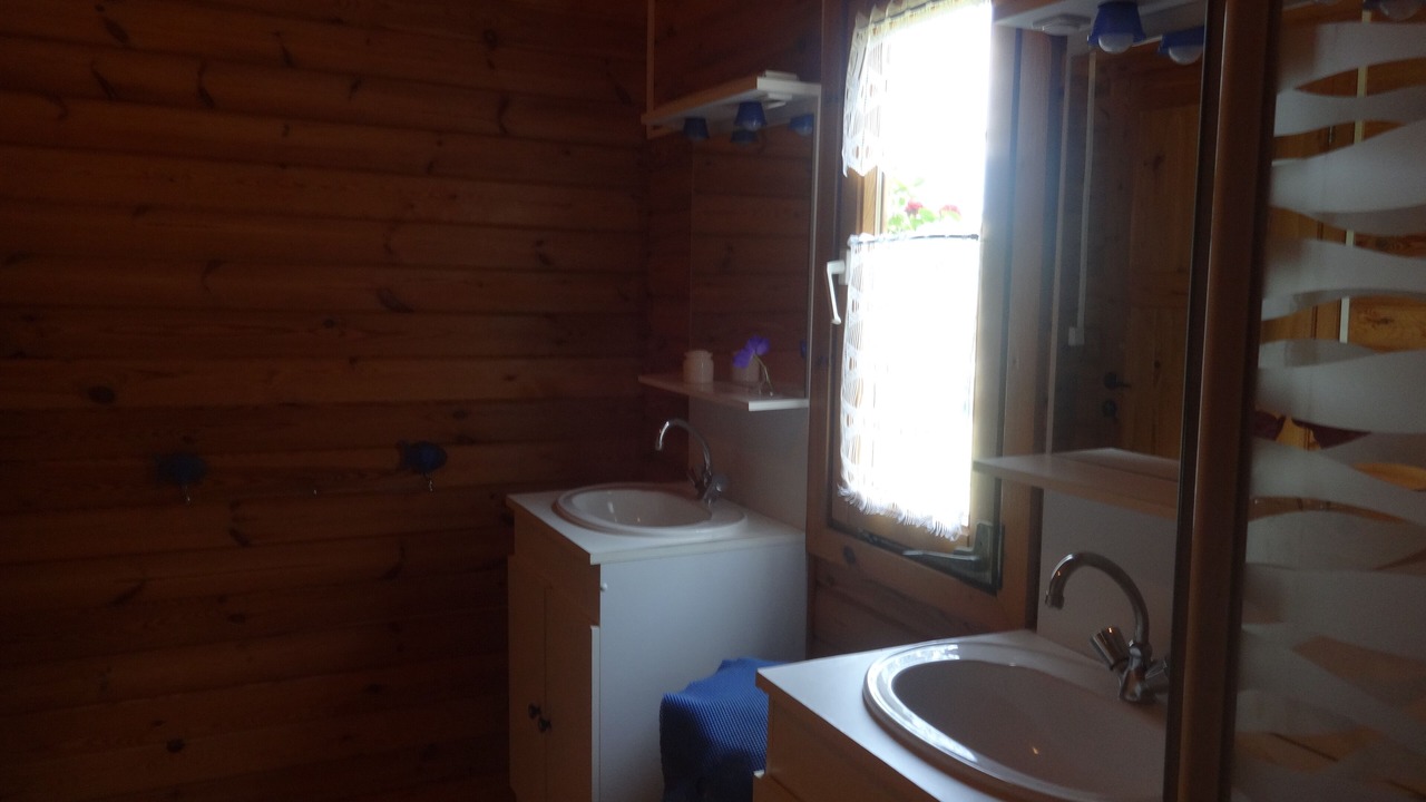 Photo of Bathroom in Doissat
