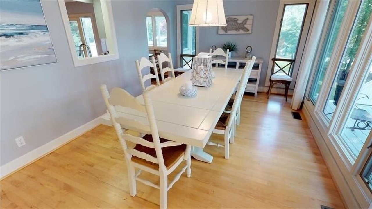 Photo of Livingroom in Huddleston