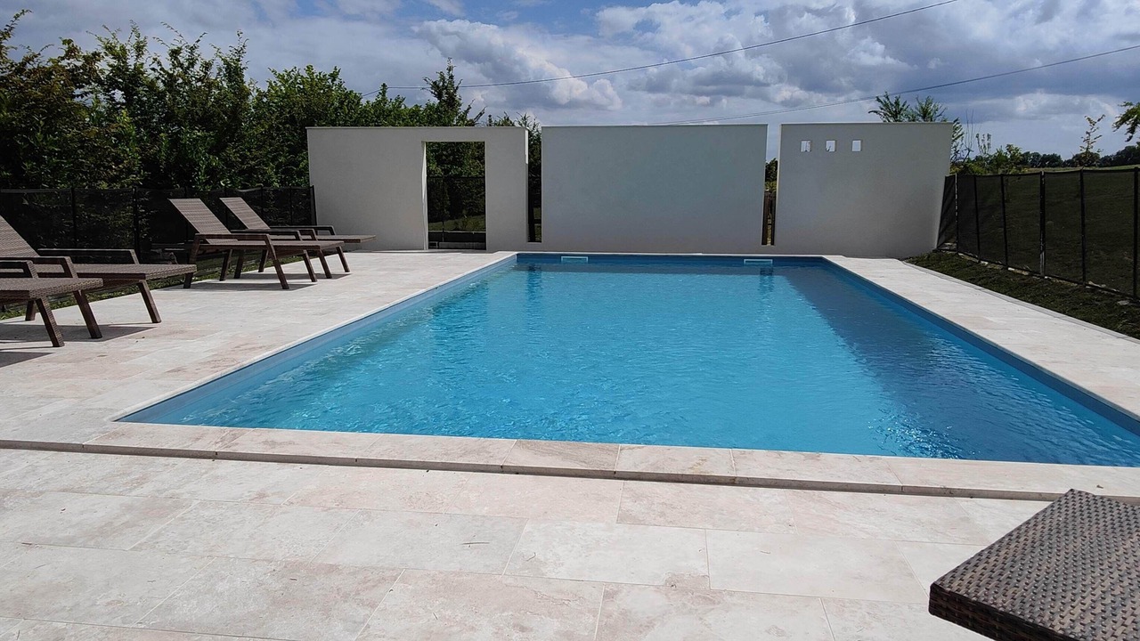 Photo of Outdoor in Saint-Colomb-de-Lauzun