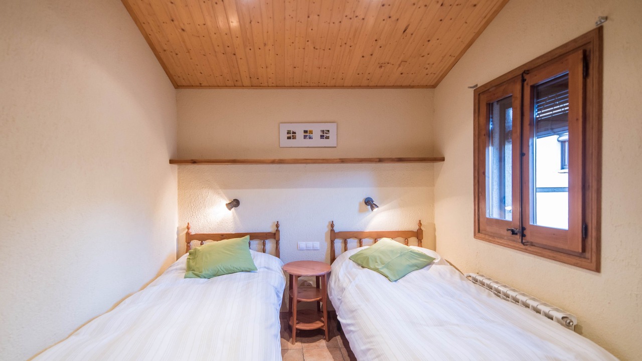 Photo of Bedroom in Olvan