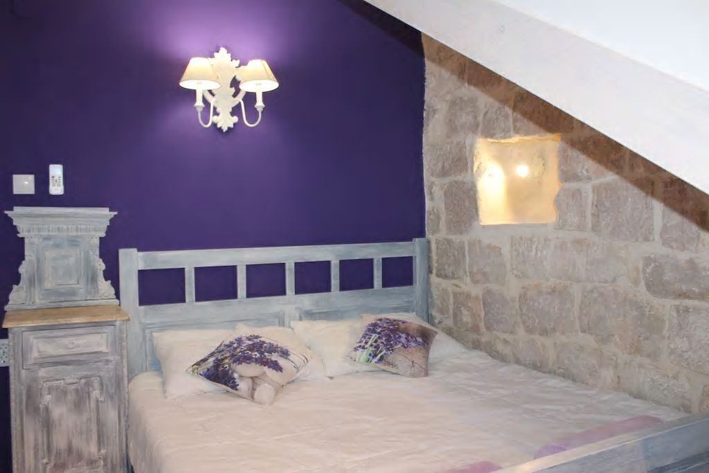 Photo of Bedroom in Pile