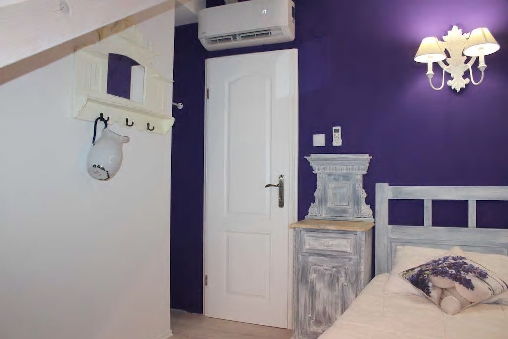 Photo of Bedroom in Pile