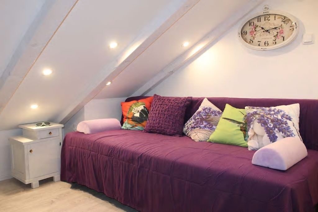 Photo of Bedroom in Pile