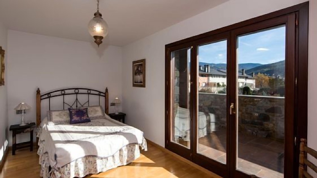 Photo of Bedroom in Seu de Urgell