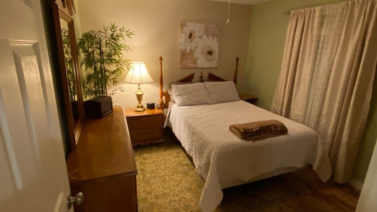 Photo of Bedroom in Waverly