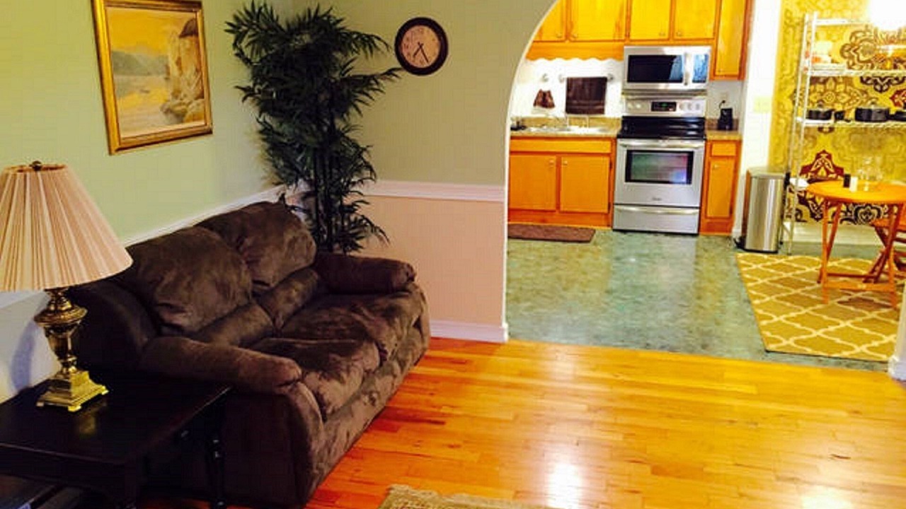 Photo of Livingroom in Waverly