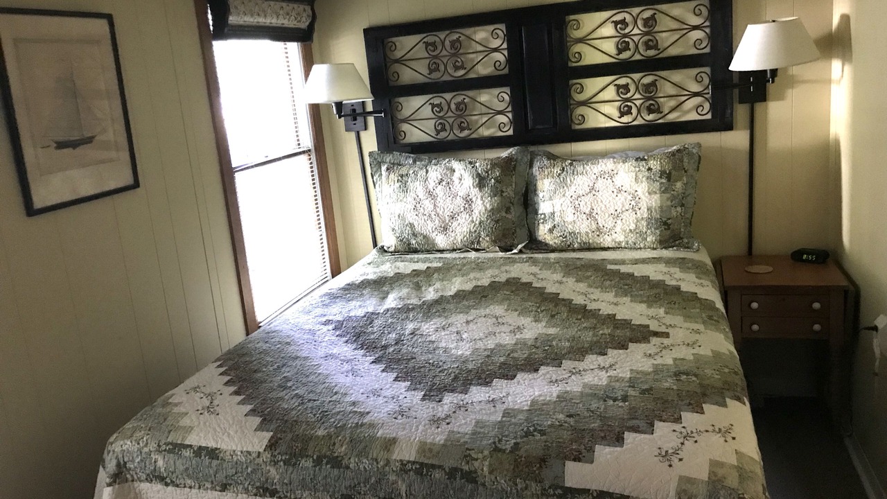 Photo of Bedroom in Wolcott