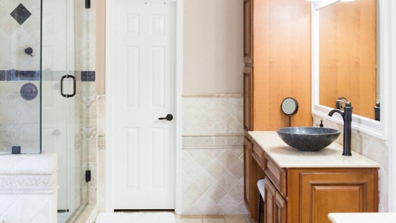 Photo of Bathroom in West Oak Hill