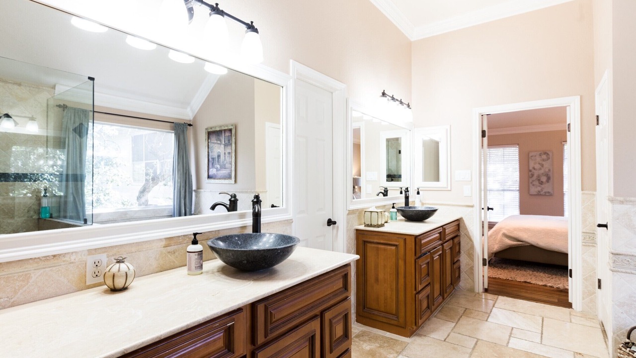 Photo of Bathroom in West Oak Hill