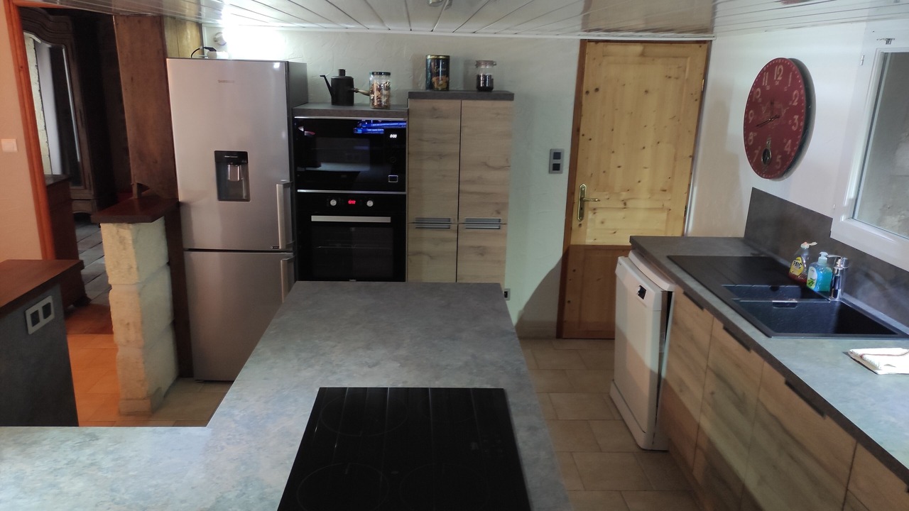 Photo of Kitchen in Saint-Come-et-Maruejols