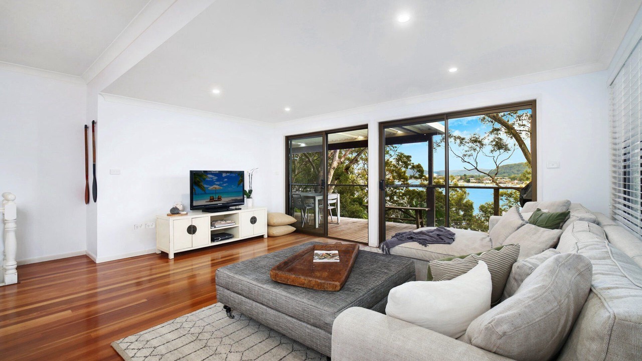 Photo of Livingroom in Pretty Beach Central Coast