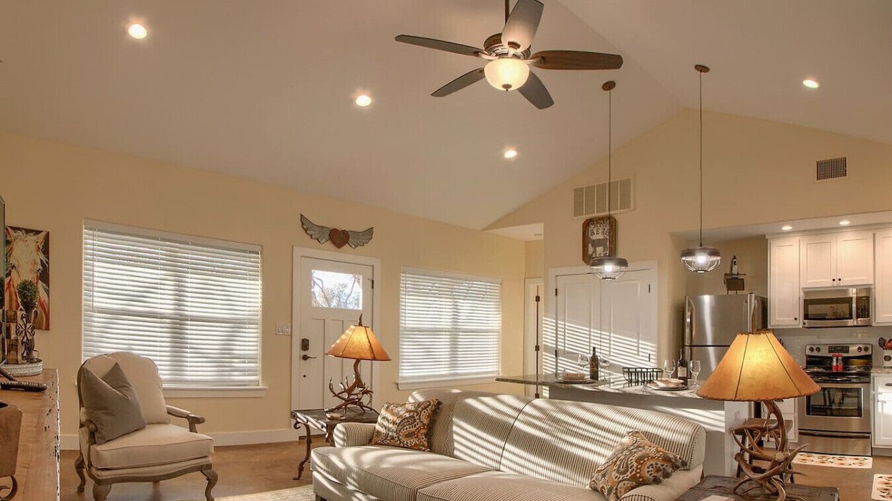 Photo of Livingroom in Fredericksburg