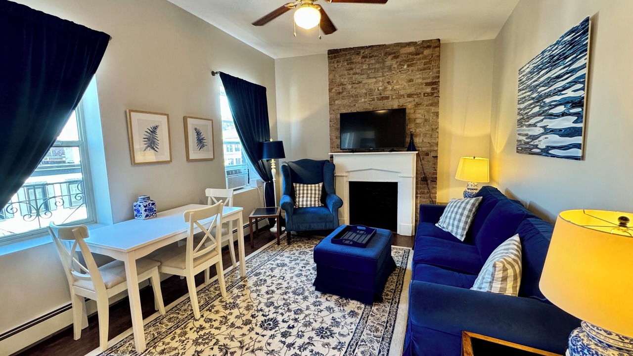 Photo of Livingroom in Troy