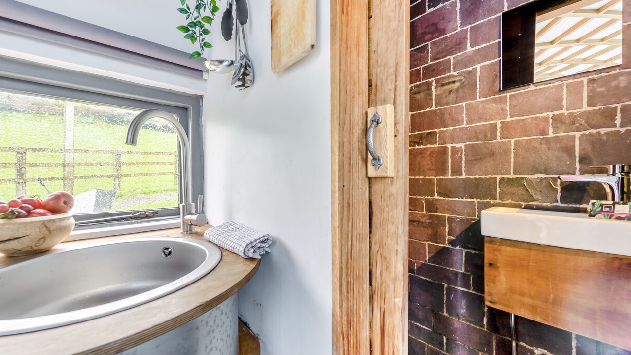 Photo of Bathroom in Felinfach