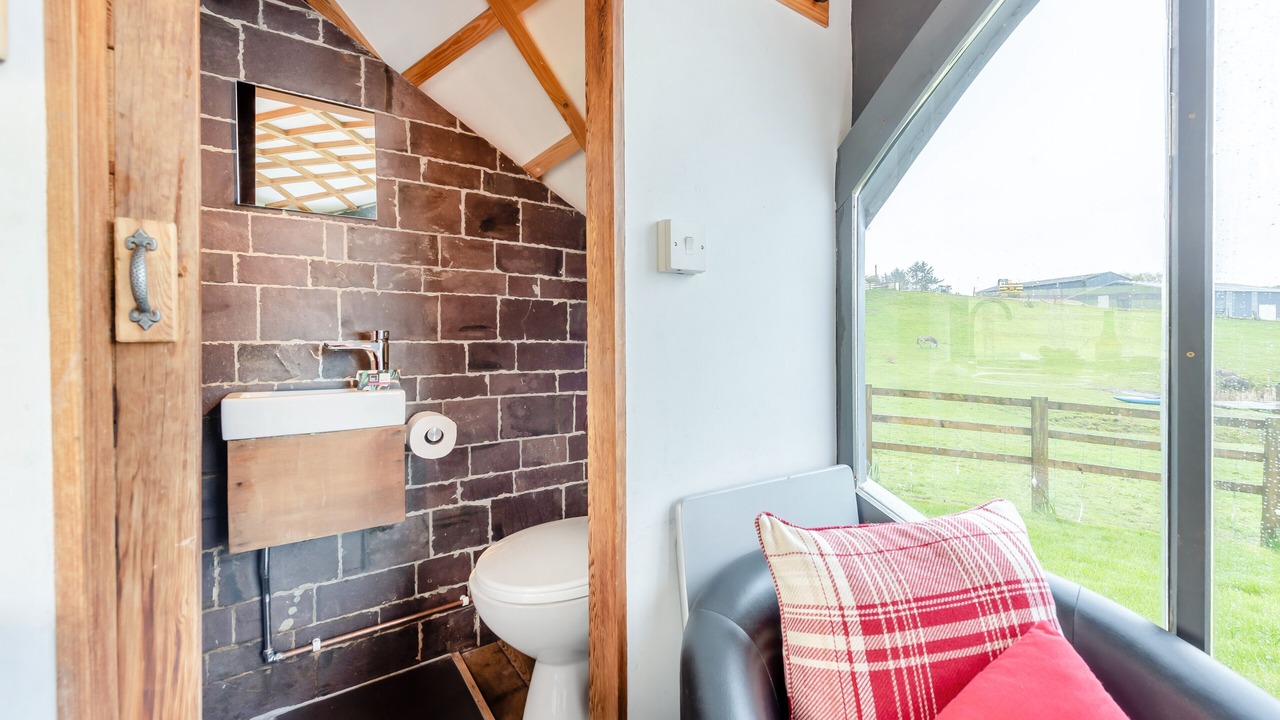 Photo of Bathroom in Felinfach