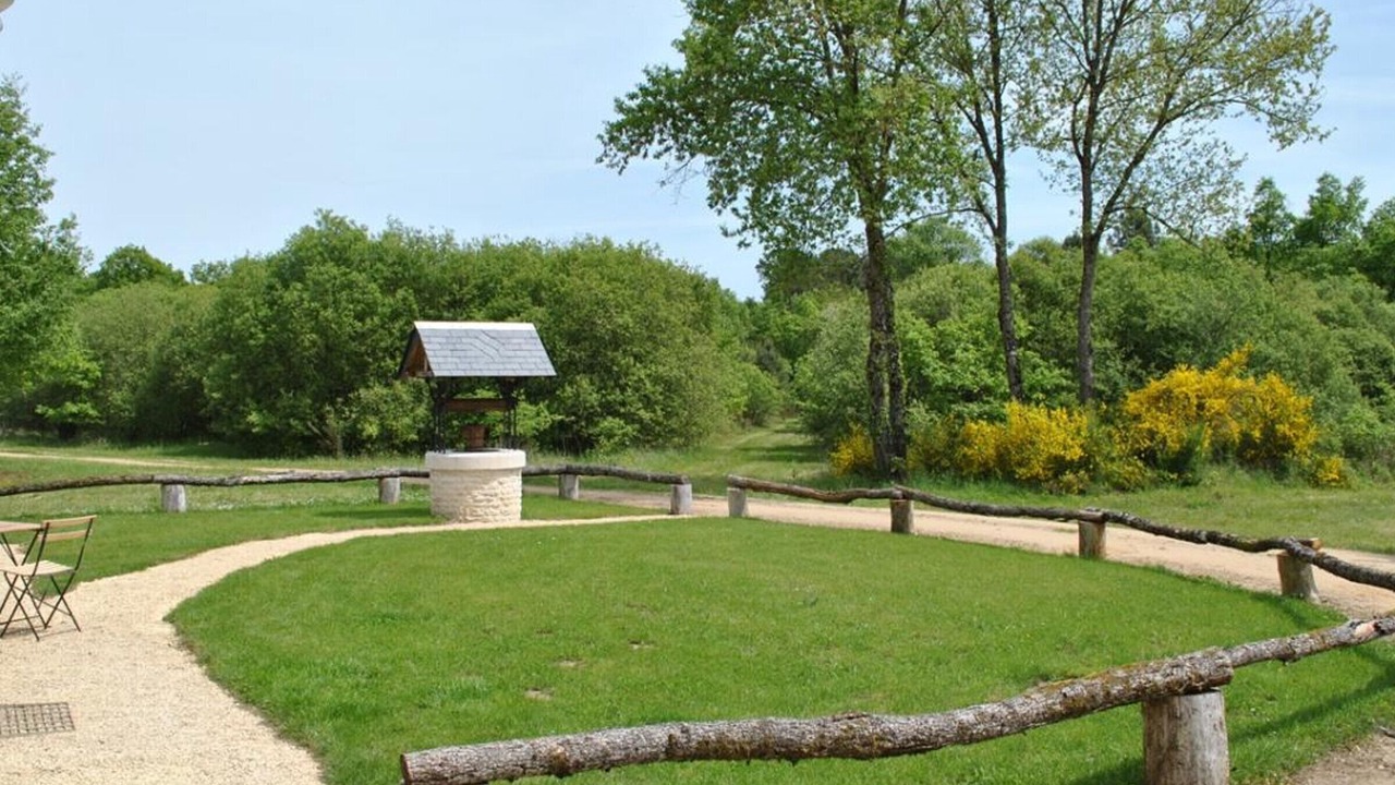 Photo of Outdoor in Razines