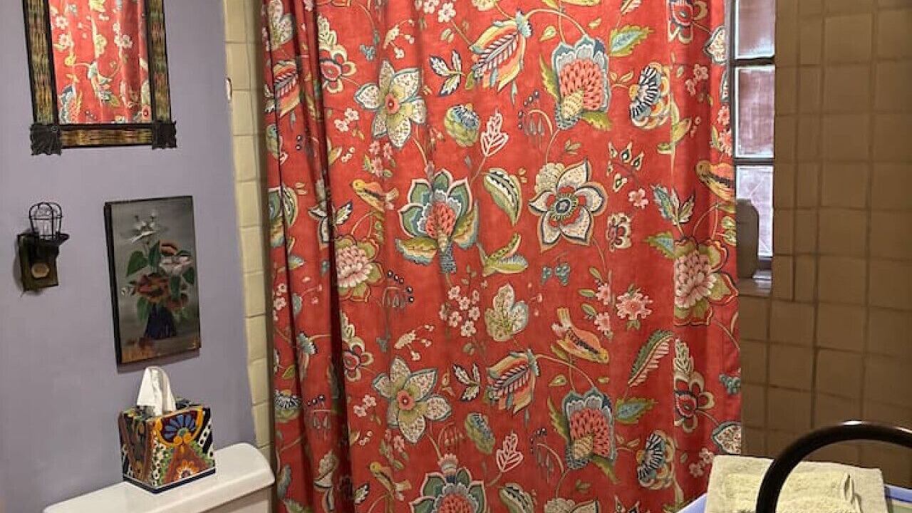 Photo of Bathroom in Tesuque