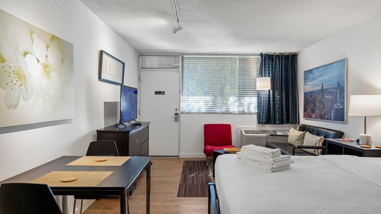 Photo of Bedroom in Buckhead