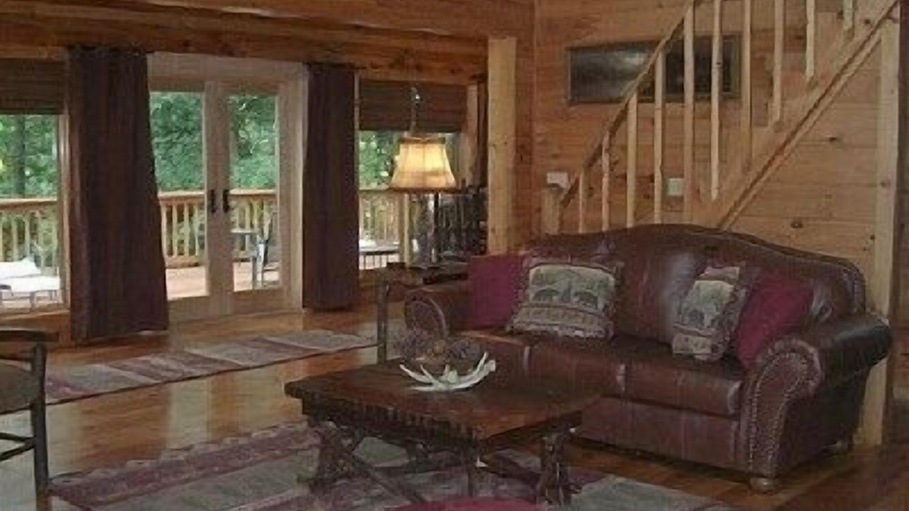 Photo of Livingroom in Cedar Cliff