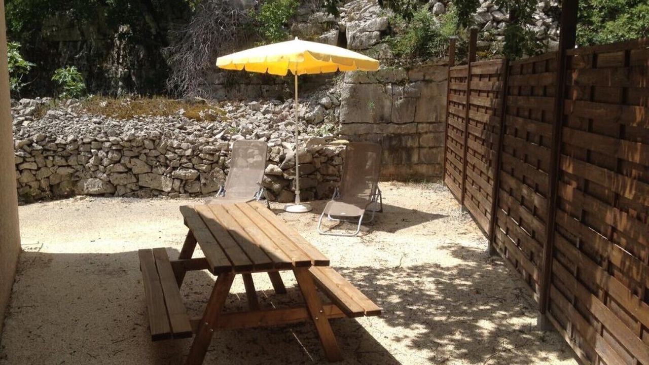 Photo of Patio Balcony in Saint Alban Auriolles