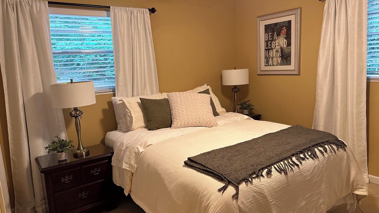 Photo of Bedroom in Cedar Cliff