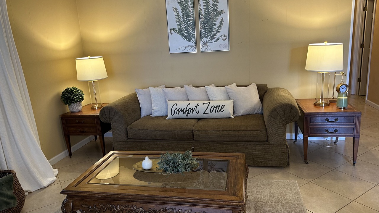 Photo of Livingroom in Cedar Cliff