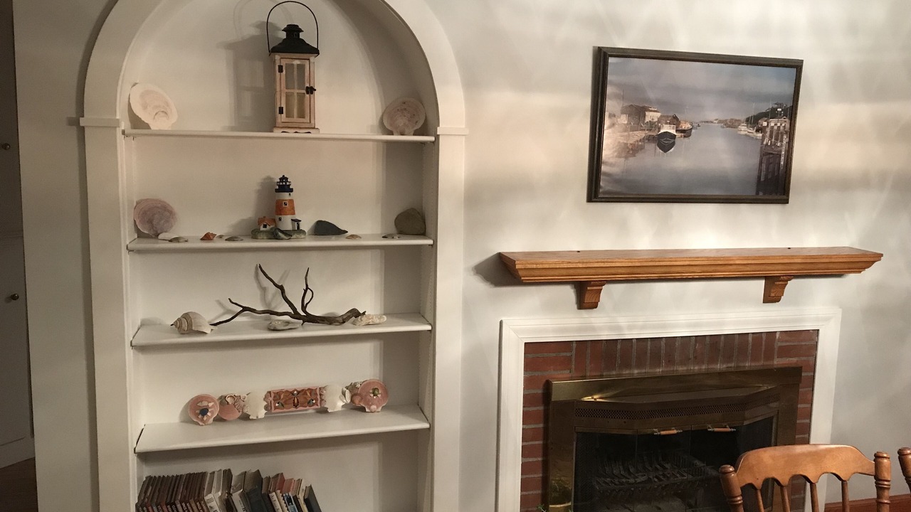 Photo of Livingroom in South Dartmouth