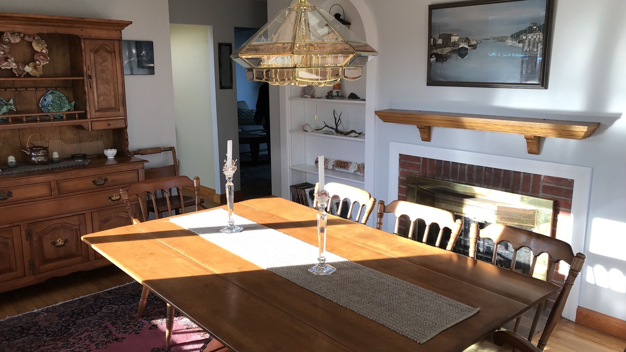 Photo of Livingroom in South Dartmouth