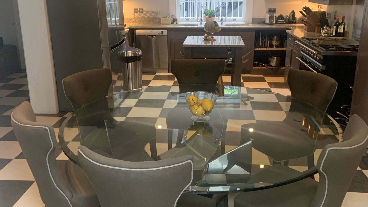 Photo of Others in St. Johns Wood