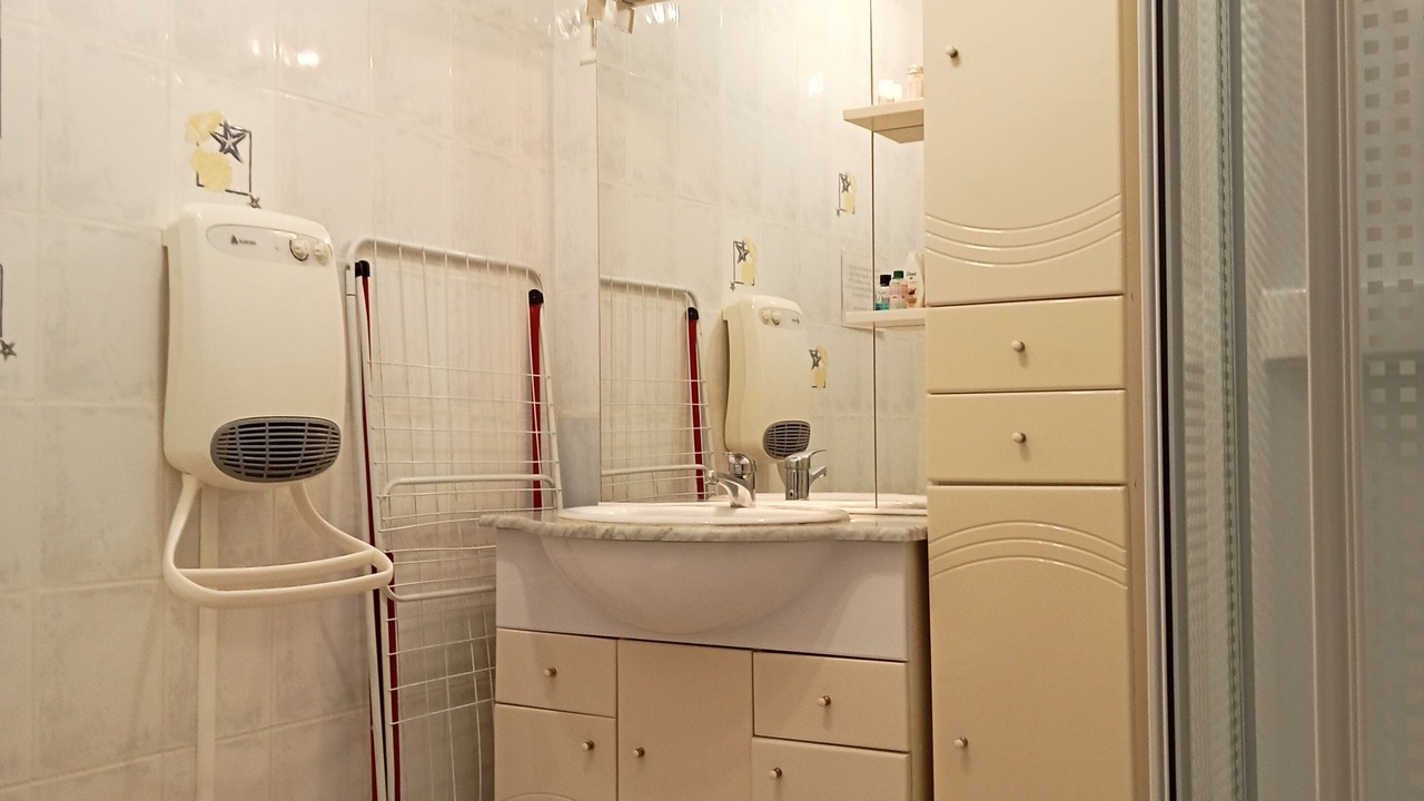 Photo of Bathroom in Ceret